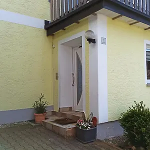 ferienwohnung-am-hopfengarten-illschwang.com-bavaria.com/